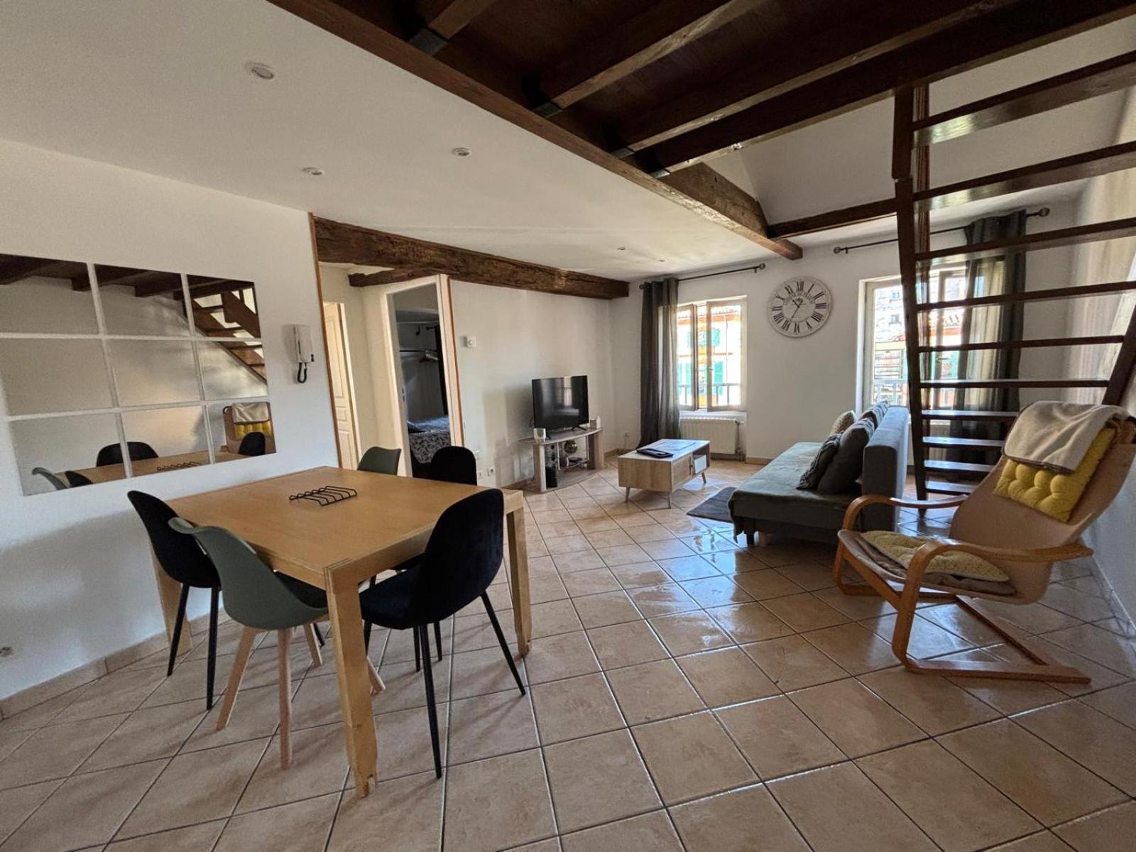 Appartement Cosy En Centre Ville Montauban Exterior photo