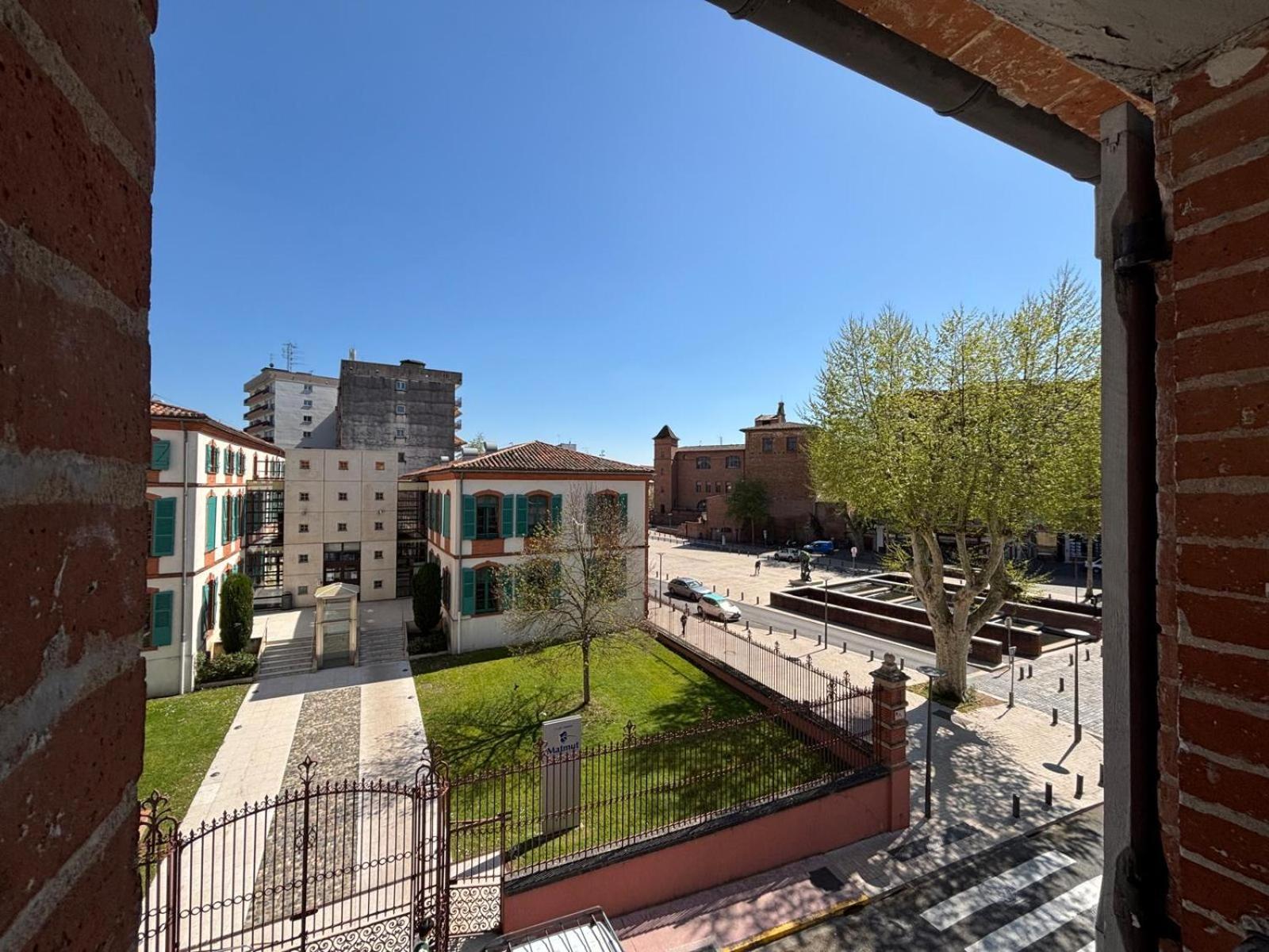 Appartement Cosy En Centre Ville Montauban Exterior photo